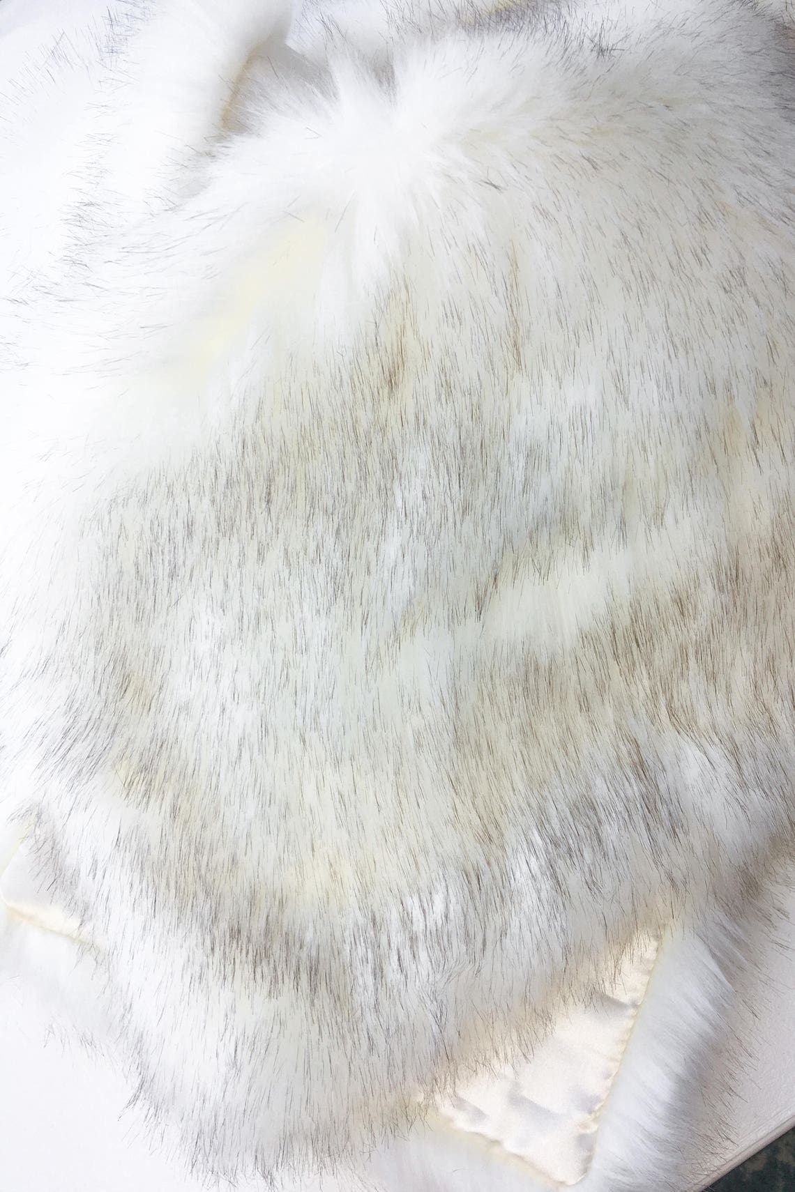 Ivory with black tips faux fur – обзор и цена Stole Wedding Shawl