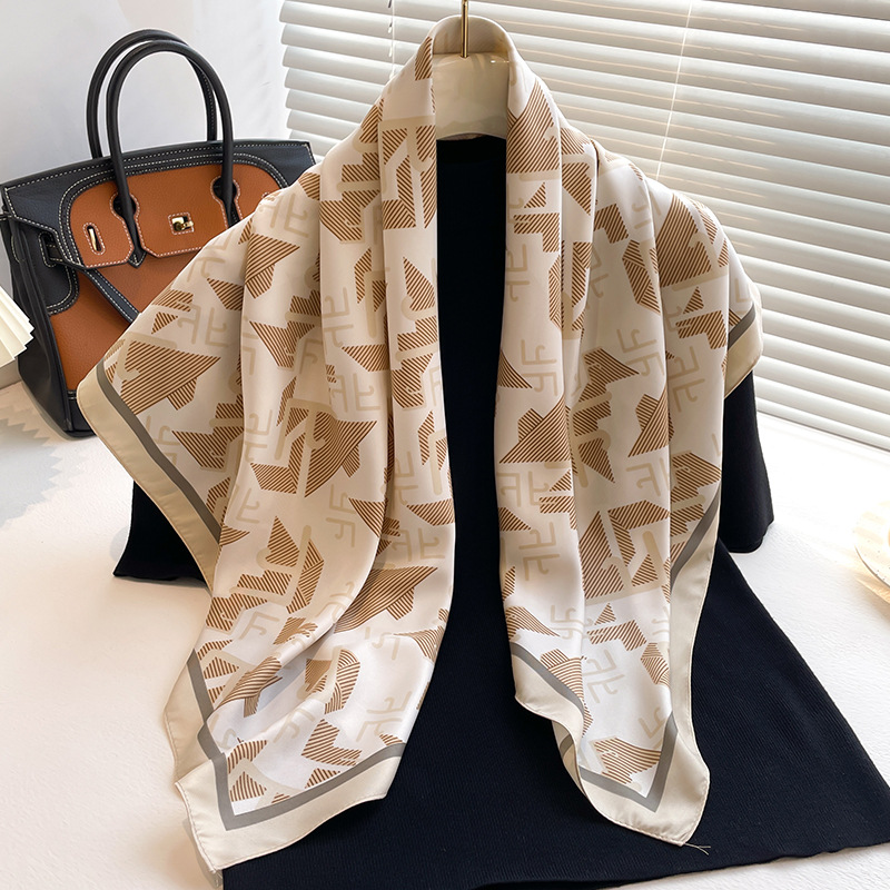 New Twill Satin Scarf 90cm, Wo – обзор и цена Ascot Neck Scarf