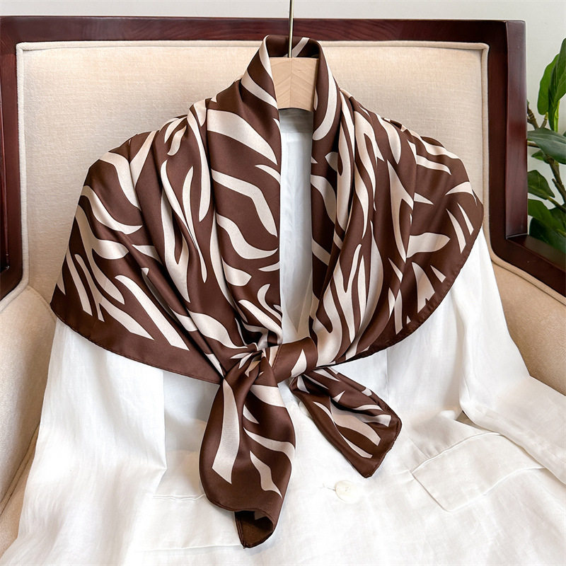 New Twill Satin Scarf 90cm, Wo – обзор и цена Ascot Neck Scarf